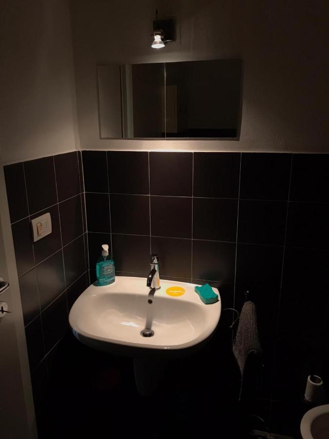 Living Apartment Milan Luaran gambar
